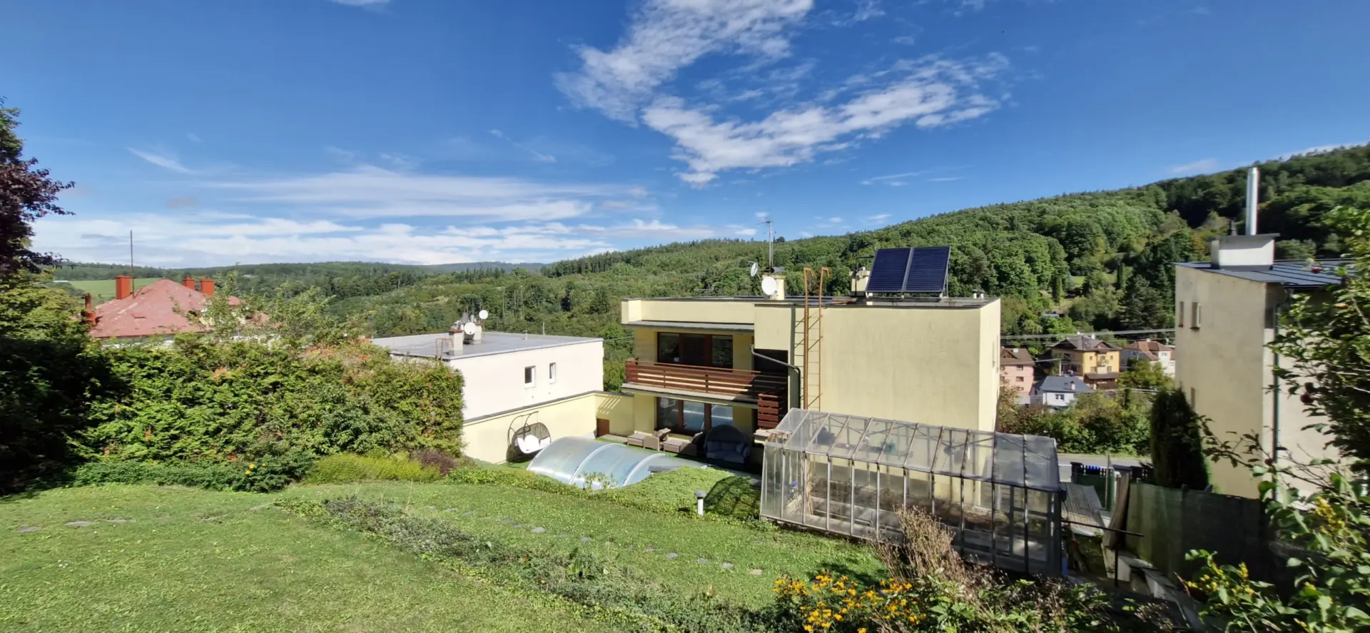 Prodej rodinného domu 8+2 v Luhačovicích