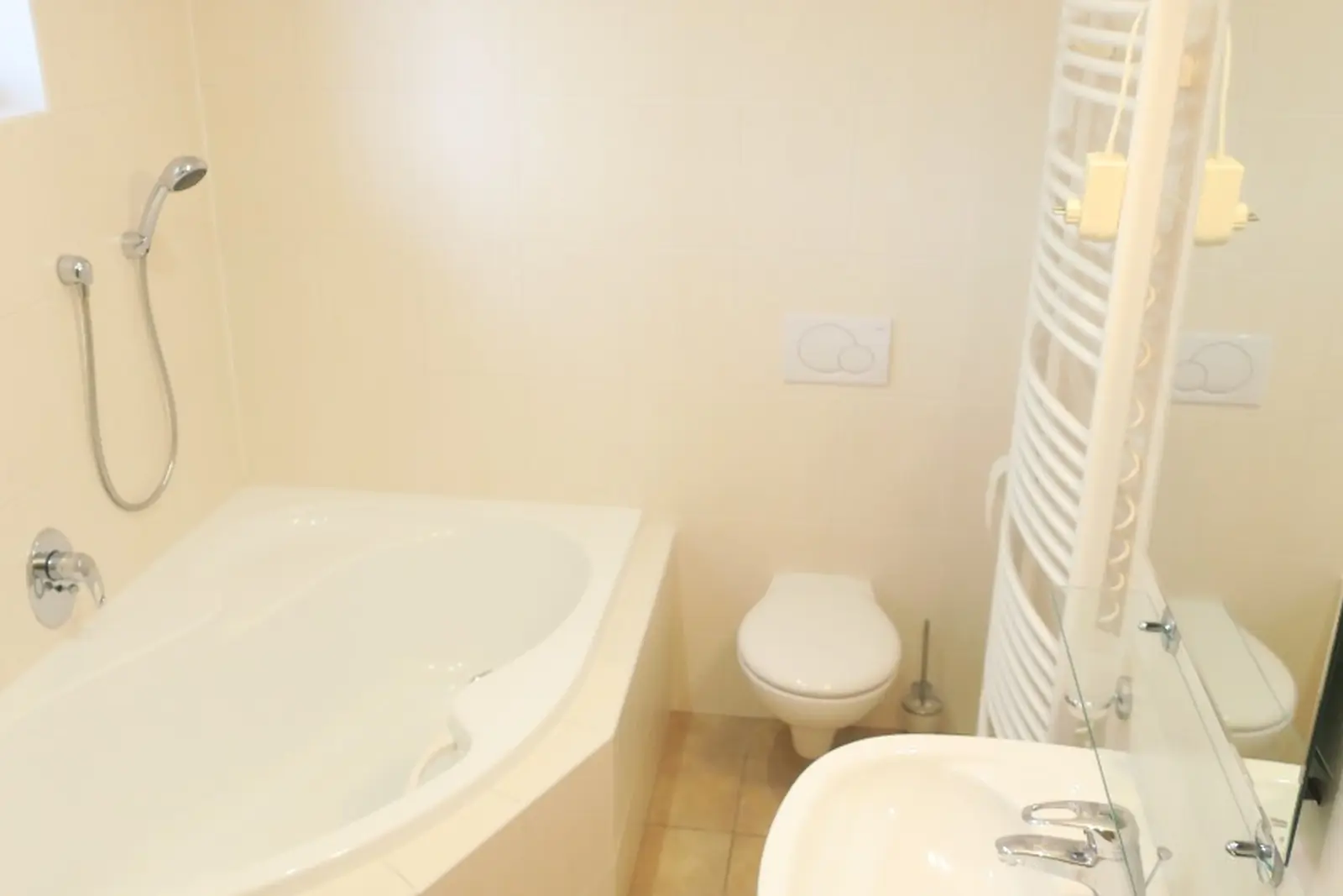 Prodej rodinného domu 8+2 v Luhačovicích